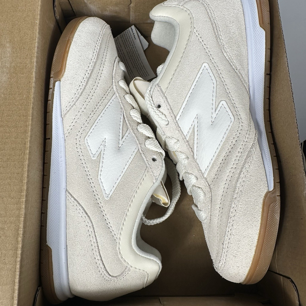 New Balance RC42 Lifestyle Shoes Womens Size 6 D Mens 4 1/2 D Beige White - Picture 5 of 7